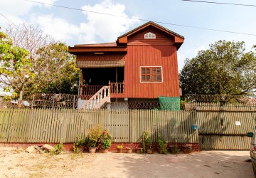 5 Bedroom Wooden House For Sale - Sala Kamreuk, Siem Reap thumbnail