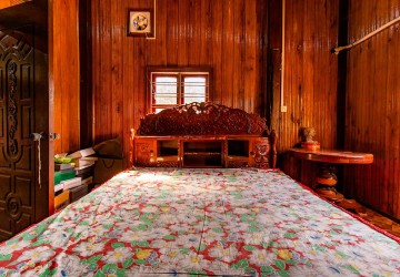 5 Bedroom Wooden House For Sale - Sala Kamreuk, Siem Reap thumbnail