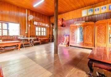 5 Bedroom Wooden House For Sale - Sala Kamreuk, Siem Reap thumbnail