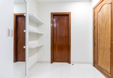 7 Unit Apartment Building For Rent - Sala Kamreuk, Siem Reap thumbnail