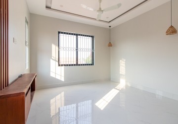 4 Bedroom House For Sale - Wat Bo, Siem Reap thumbnail