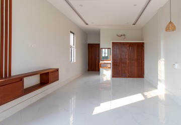 4 Bedroom House For Sale - Wat Bo, Siem Reap thumbnail