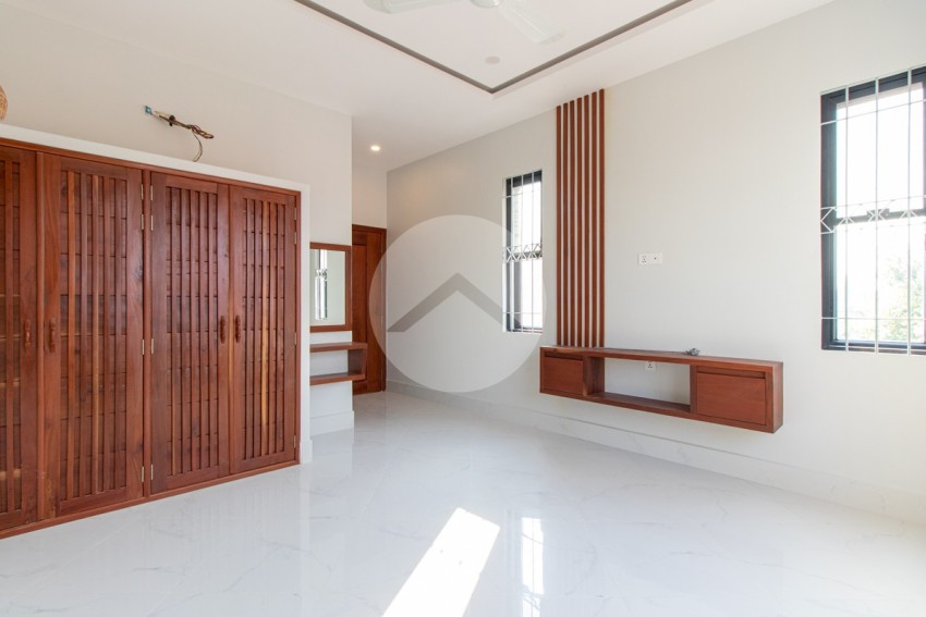 4 Bedroom House For Sale - Wat Bo, Siem Reap