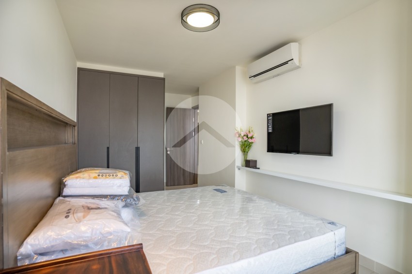 3 Bedroom Condo For Rent - The Peak, Tonle Bassac, Phnom Penh