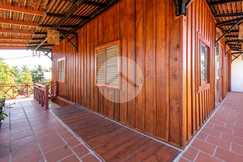 3 Bedroom Wooden House For Rent - Kandaek, Prasat Bakong, Siem Reap