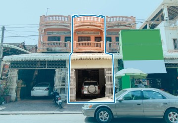 4 Bedroom Shophouse For Rent - Wat Bo, Sala Kamreuk, Siem Reap thumbnail