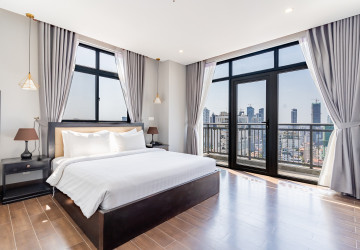 3 Bedroom Serviced Apartment For Rent - Tonle Bassac, Phnom Penh thumbnail