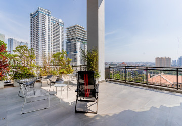 3 Bedroom Serviced Apartment For Rent - Tonle Bassac, Phnom Penh thumbnail