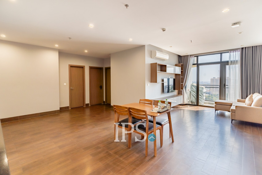3 Bedroom Serviced Apartment For Rent - Tonle Bassac, Phnom Penh