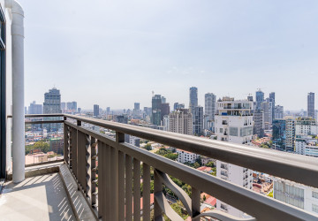 3 Bedroom Serviced Apartment For Rent - Tonle Bassac, Phnom Penh thumbnail