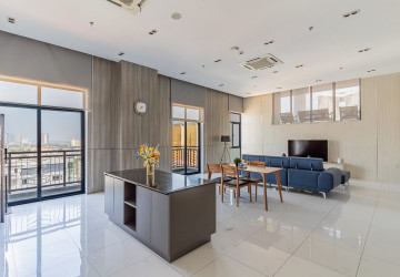 3 Bedroom Serviced Apartment For Rent - Tonle Bassac, Phnom Penh thumbnail