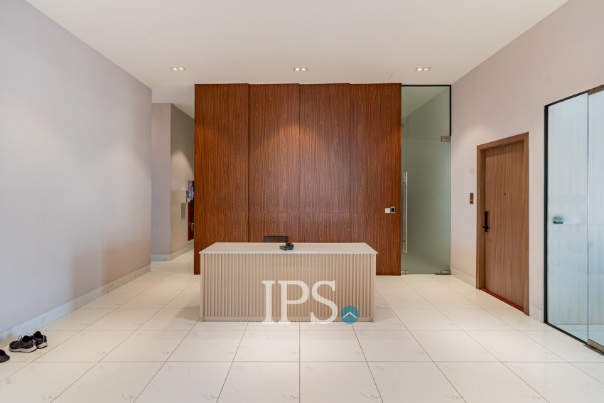 3 Bedroom Serviced Apartment For Rent - Tonle Bassac, Phnom Penh