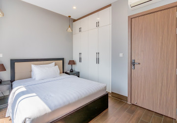 3 Bedroom Serviced Apartment For Rent - Tonle Bassac, Phnom Penh thumbnail