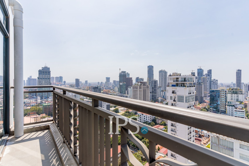 3 Bedroom Serviced Apartment For Rent - Tonle Bassac, Phnom Penh