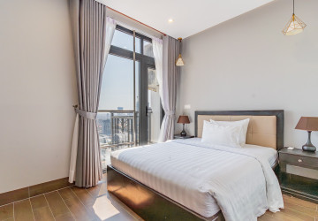 3 Bedroom Serviced Apartment For Rent - Tonle Bassac, Phnom Penh thumbnail