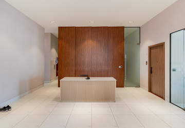 3 Bedroom Serviced Apartment For Rent - Tonle Bassac, Phnom Penh thumbnail