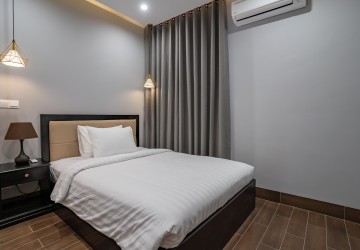 3 Bedroom Serviced Apartment For Rent - Tonle Bassac, Phnom Penh thumbnail