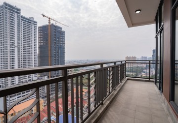 3 Bedroom Serviced Apartment For Rent - Tonle Bassac, Phnom Penh thumbnail