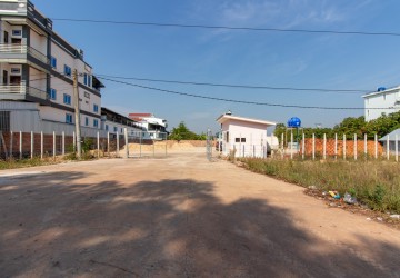 2233 Sqm Commercial Land For Rent - Svay Thom, Siem Reap thumbnail