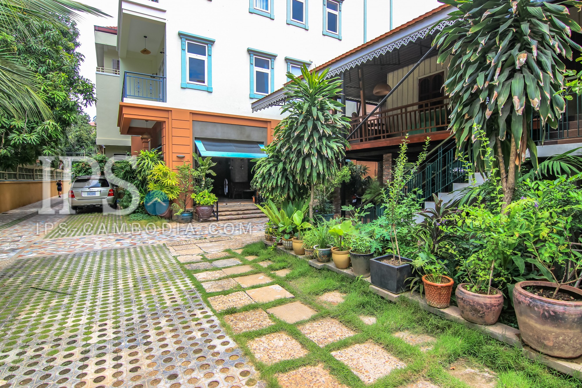 2 Bedroom Serviced Apartment For Rent - Tonle Bassac, Phnom Penh - Image 18