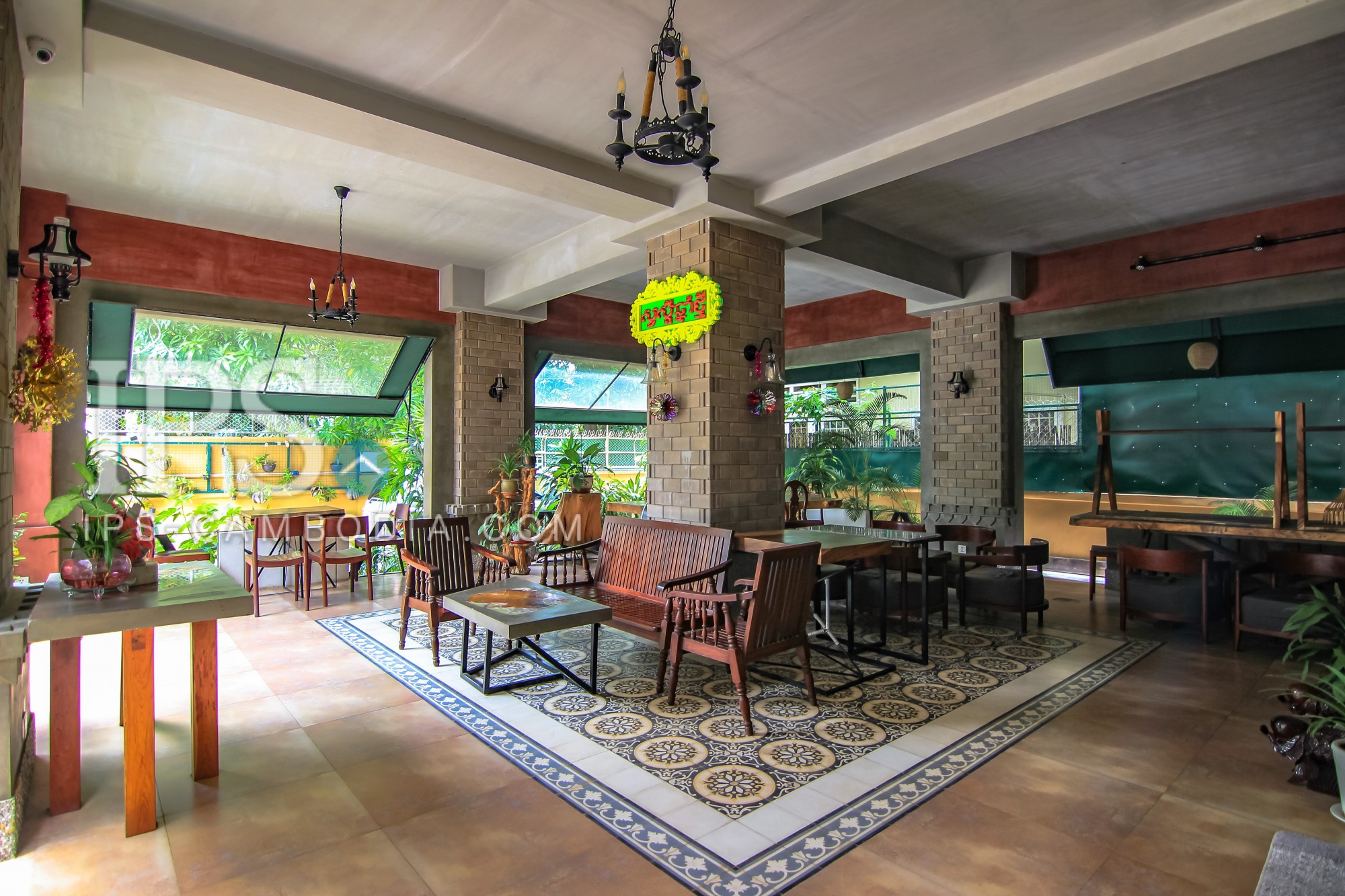 2 Bedroom Serviced Apartment For Rent - Tonle Bassac, Phnom Penh - Image 11