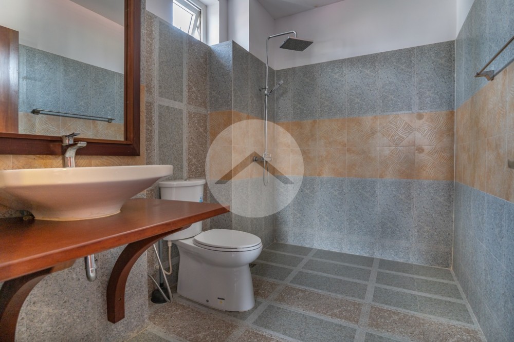 2 Bedroom Serviced Apartment For Rent - Tonle Bassac, Phnom Penh - Image 15