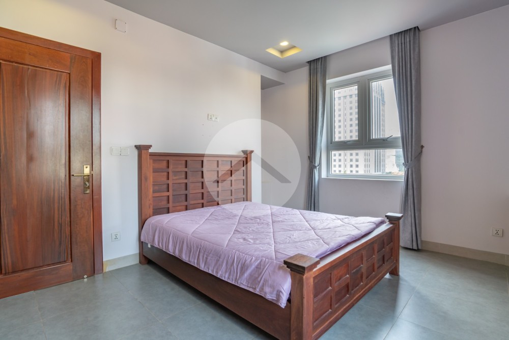 2 Bedroom Serviced Apartment For Rent - Tonle Bassac, Phnom Penh - Image 10