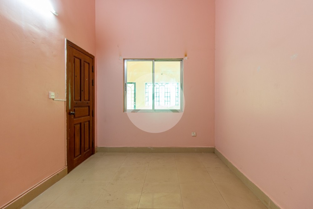 3 Bedroom Commercial Shophouse For Rent - Svay Dangkum, Siem Reap - Image 8
