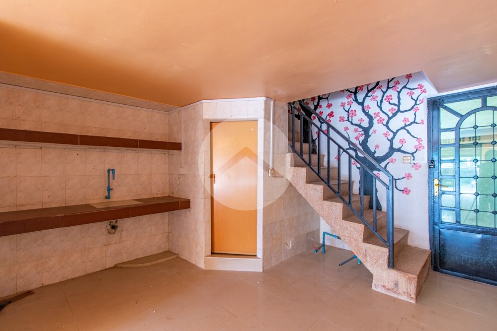 3 Bedroom Commercial Shophouse For Rent - Svay Dangkum, Siem Reap - Image 3