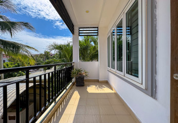 2 Bedroom Apartment For Rent - Kouk Chak, Siem Reap thumbnail