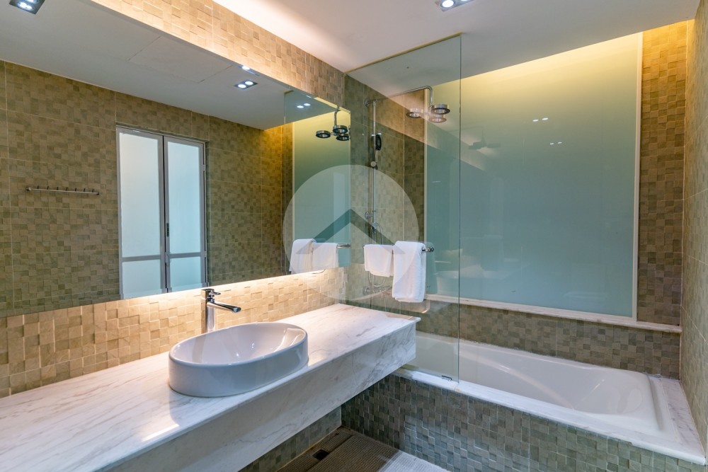 9th Floor 2 Bedrooms Condo For Sale - Silvertown, BKK1, Phnom Penh - Image 11
