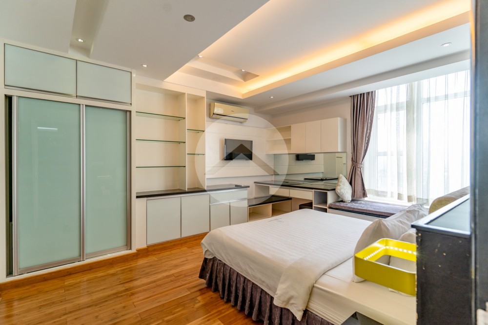 9th Floor 2 Bedrooms Condo For Sale - Silvertown, BKK1, Phnom Penh - Image 9