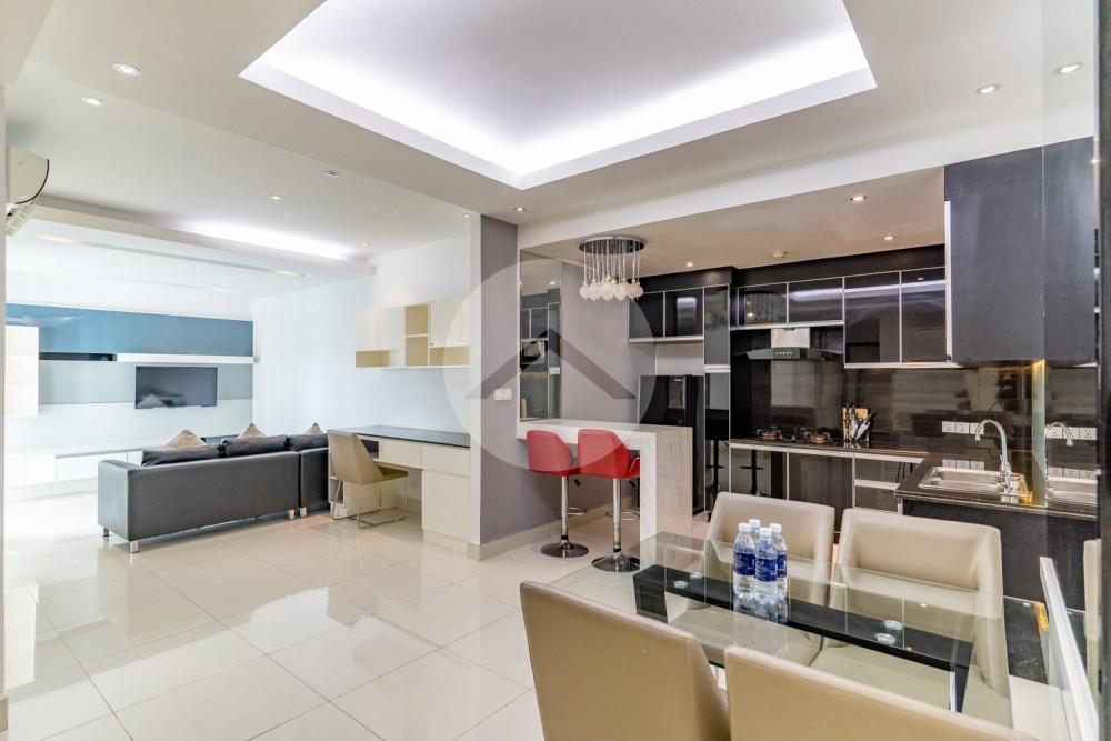 9th Floor 2 Bedrooms Condo For Sale - Silvertown, BKK1, Phnom Penh - Image 3