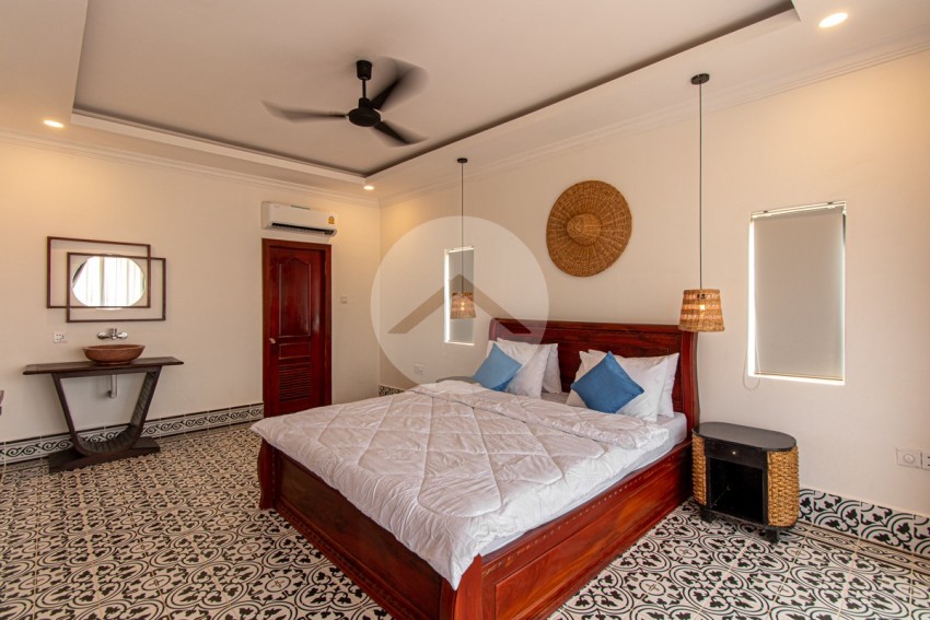 3 Bedroom Wooden House For Sale - Kandaek, Prasat Bakong, Siem Reap