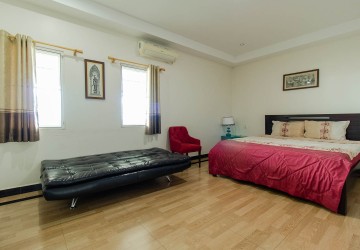 2 Bedroom Apartment For Rent - Kouk Chak, Siem Reap thumbnail