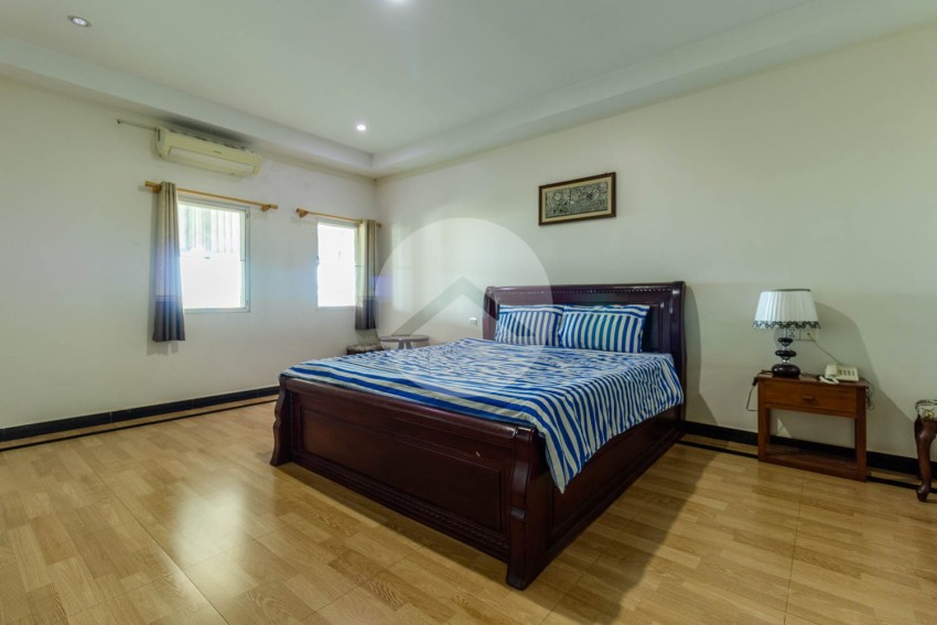 2 Bedroom Apartment For Rent - Kouk Chak, Siem Reap