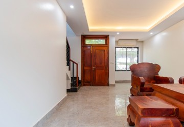 4 Bedroom Commercial Villa For Sale - Svay Dangkum, Siem Reap thumbnail