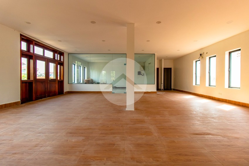 4 Bedroom Commercial Villa For Sale - Svay Dangkum, Siem Reap