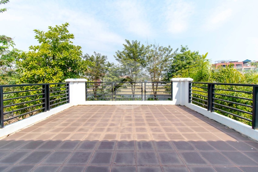 4 Bedroom Commercial Villa For Sale - Svay Dangkum, Siem Reap