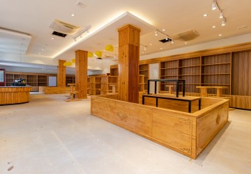 4 Bedroom Commercial Villa For Sale - Svay Dangkum, Siem Reap thumbnail