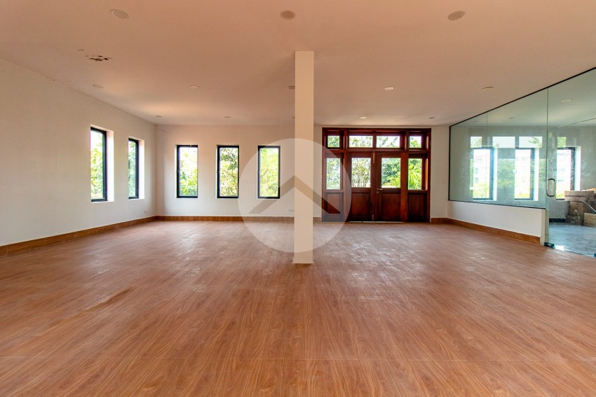 4 Bedroom Commercial Villa For Sale - Svay Dangkum, Siem Reap