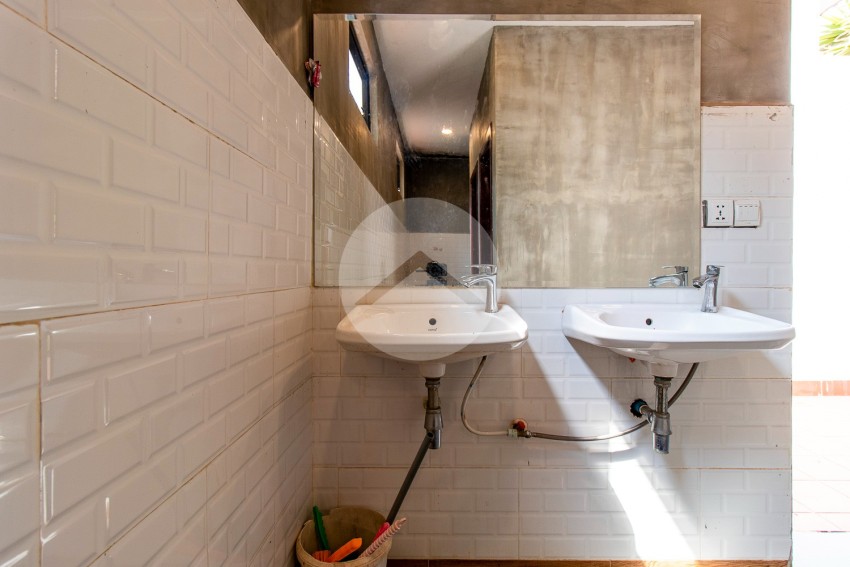 4 Bedroom Commercial Villa For Sale - Svay Dangkum, Siem Reap