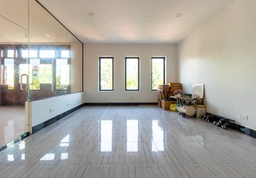 4 Bedroom Commercial Villa For Sale - Svay Dangkum, Siem Reap thumbnail