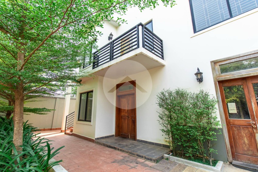 4 Bedroom Commercial Villa For Sale - Svay Dangkum, Siem Reap
