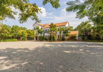 4 Bedroom Commercial Villa For Sale - Svay Dangkum, Siem Reap thumbnail