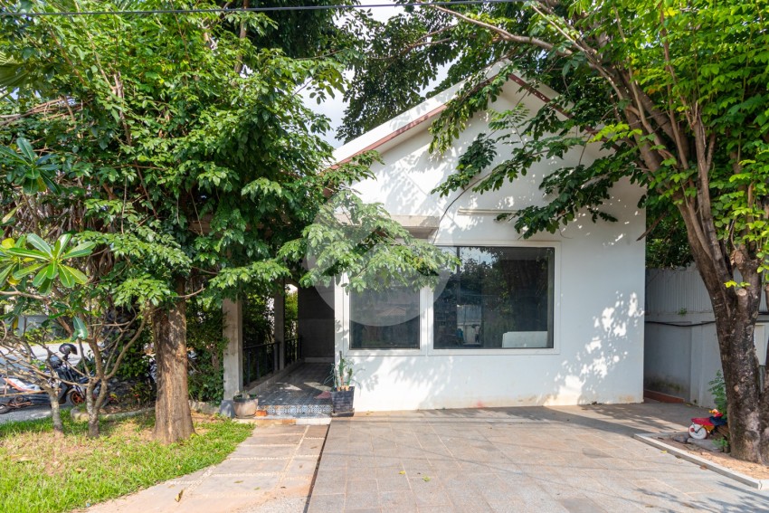 4 Bedroom Commercial Villa For Sale - Svay Dangkum, Siem Reap