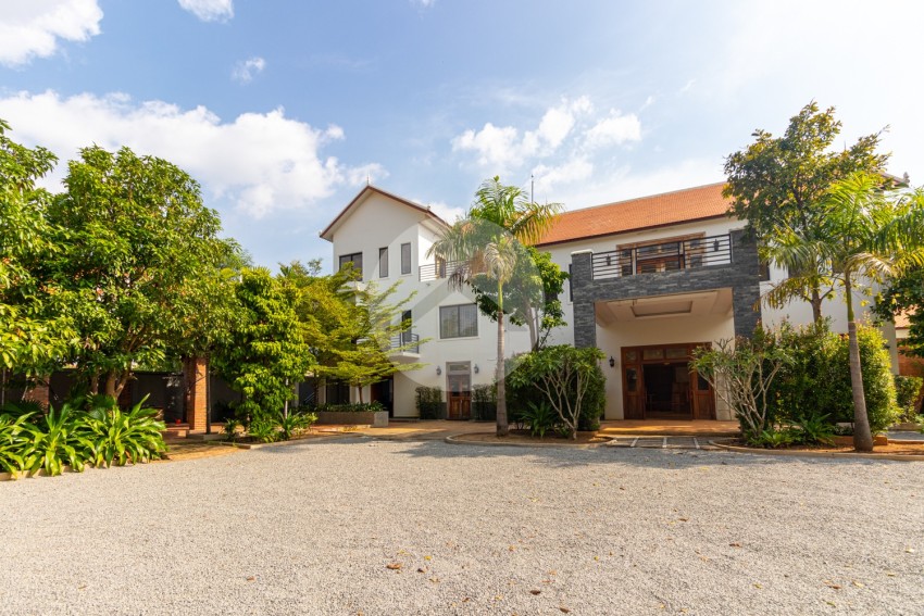 4 Bedroom Commercial Villa For Sale - Svay Dangkum, Siem Reap