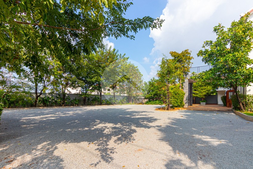 4 Bedroom Commercial Villa For Sale - Svay Dangkum, Siem Reap