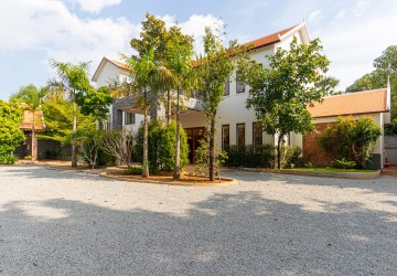 4 Bedroom Commercial Villa For Sale - Svay Dangkum, Siem Reap thumbnail