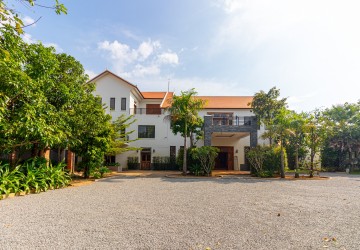 4 Bedroom Commercial Villa For Sale - Svay Dangkum, Siem Reap thumbnail